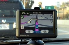 كيف تختار جهاز GPS وهل أنت بحاجة لجهاز تحديد مواقع منفصل؟