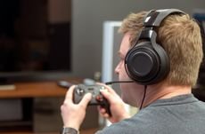 ما هي أفضل السماعات اللاسلكية لأجهزة الألعاب PS4 و xbox