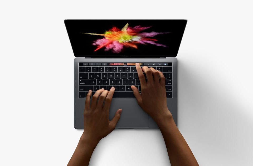 Specifications of the 2016 MacBook Pro.