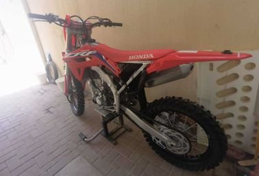 2022 CRF450R Only 6 hours done new