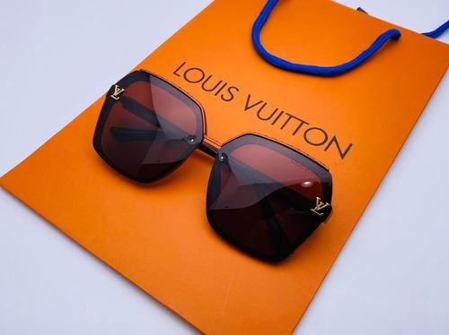 نظارات شمسية ماركة لويس فيتون مع الملحقات 