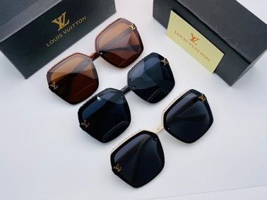 نظارات شمسية ماركة لويس فيتون مع الملحقات 