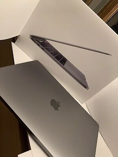 Apple MacBook Pro 15Inch 