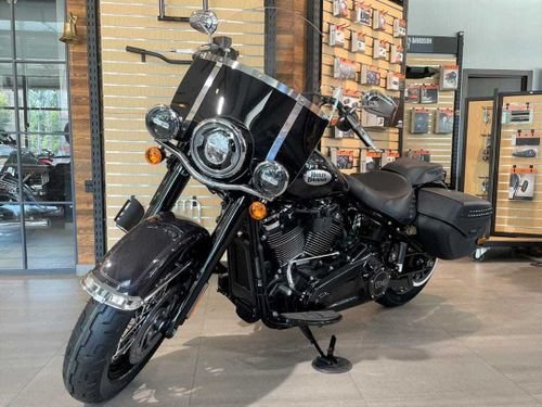 2021 Harley-Davidson Heritage 114 SoftailWhatsApp: +1323 641 3248