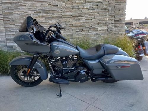 2022 Harley-Davidson® FLTRXS - Road Glide  whatzapp (+971,586,703,639) 