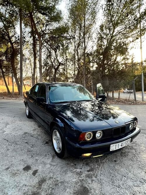 BMW520موديل 1994