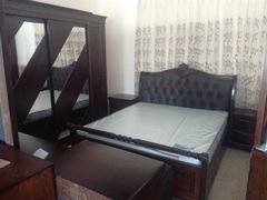 غرفة نوم مزدوجة - 7 قطع - خشب زان - لون بني غامق