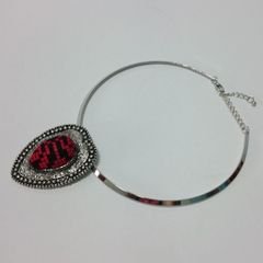 Eastern embroidery necklace - Heart shape - red color