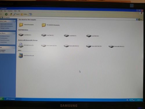 كمبيوتر مكتبي استخدتم خفيف نظيف جدا مع الشاشة سامسونج