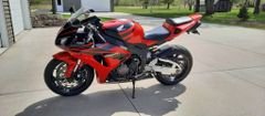   2017Honda Cbr1000 for Sale see contacts details in product description below