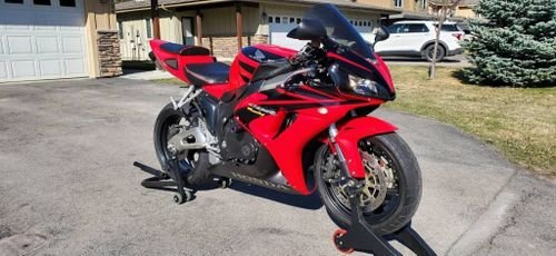   2017Honda Cbr1000 for Sale see contacts details in product description below