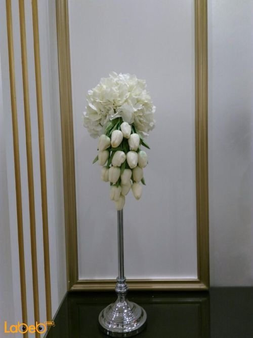 باقة ورد اصطناعي - لون أبيض - ورق أزهار أخضر - قاعدة فضية