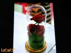 Natural flowers vase - 3 red flowers - Circular wooden base