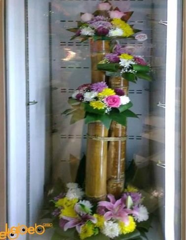 Wooden stand - with Natural flowers - Pink - Yellow - White - Red