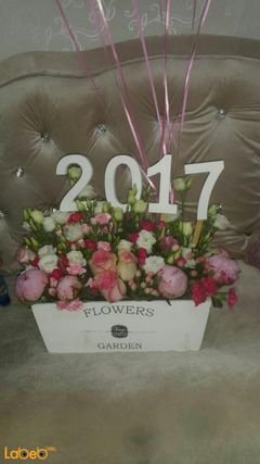 Wooden box with naturall flowers - pink & white -with 2017 design
