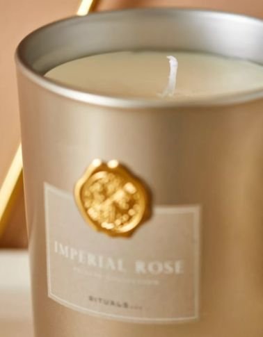 Rituals Imperial Rose scented candle for women