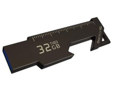 Flash Memory by Team, 32GB, USB 3.2, Black