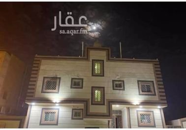Building for sale in Al Madinah Al Munawwarah, Al Jabera District, three floors, 500 SqM