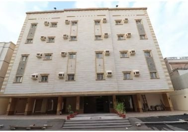 Building for sale in the honorable Jeddah of Al-Rehab District, 870 square meters, 4 floors