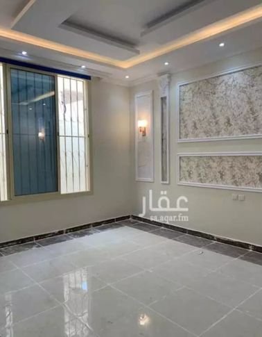 Building for sale in Al Madinah Al Munawwarah, Al Nubala District, 330 m²