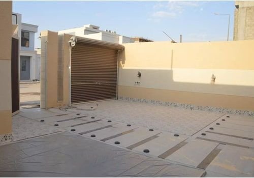 Villa for sale in Al-Qayrawan District, Riyadh, 365 sqm, 7 rooms