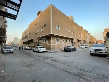 عمارة للإيجار في غرب الرياض أم الحمام الغربي، 18 غرف، 300 متر مربع