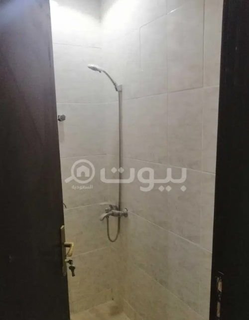Building for rent in the center of Riyadh Al-Shmaisi, 7 apartments