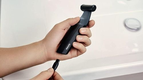 Philips Series 3000 Body Groomer, Showerproof With Skin Comfort System, Corded And Cordless Use, Black, BG3010/13
