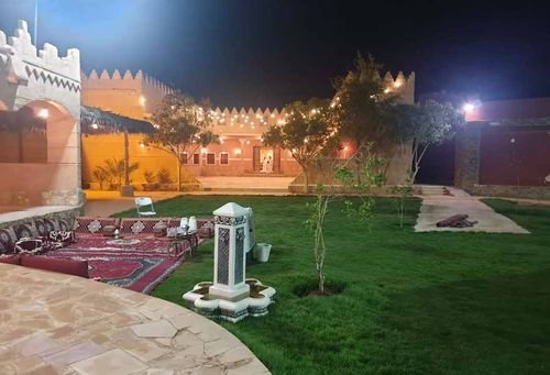 استراحة فخمة للبيع، 7500 متر مربع، حي الرمال، شرق الرياض