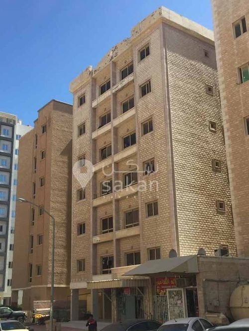 Whole Building for Sale in Al Ahmadi, 650 SQM, AL Mahboula Block 3, Beside Fintas Beach