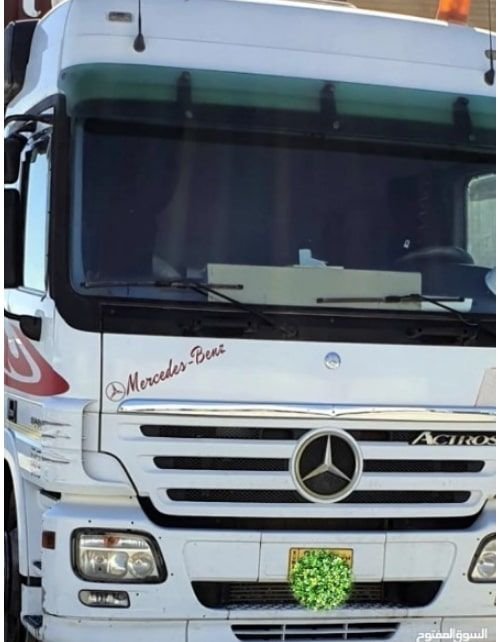 Used  Mercedes Benz Actros 1846 truck head model 2005 for sale, white