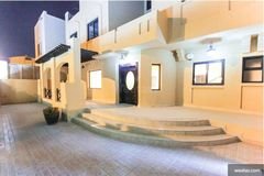 Villa for Sale in Northern Governorate, 598 SQM, Saar Town