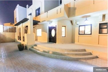 Villa for Sale in Northern Governorate, 598 SQM, Saar Town