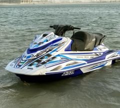 Yamaha GP1800R 2018 wave runner Used, 4 persons, White Blue