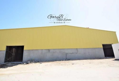 Warehouse For Monthly Rent in Capital Governorate, 1750 SQM, Mina Salman, The Industrial Area