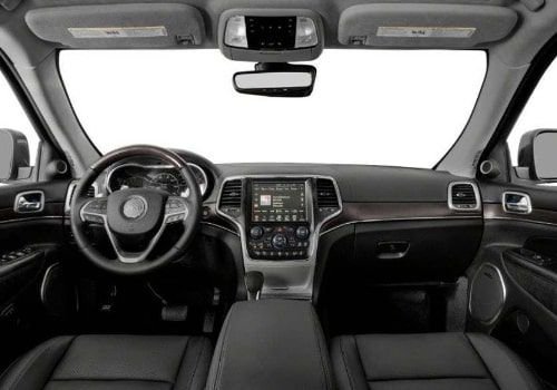 سيارة جيب جراند شيروكي سميت 2020 جديدة للبيع، لون أسود