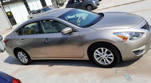 Nissan Altima 2015 for daily rent, Gray