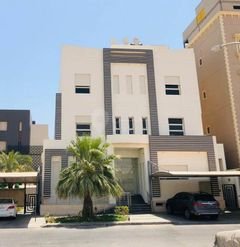 Villa For Sale in Abu Ftaira, 400 SQM, 3 Floors, 12 Rooms