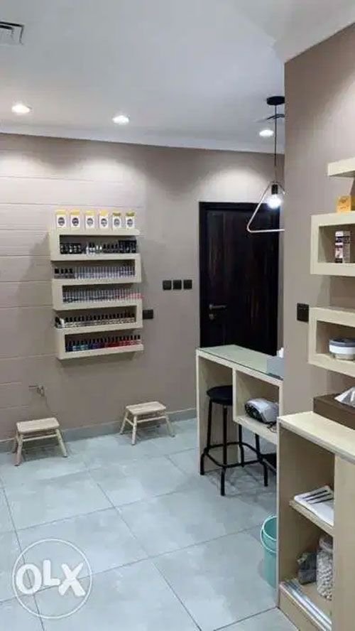 Salon For Sale in Salmiya, Hawally, 100 SQM, 6 Rooms