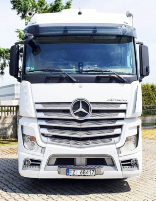 Mercedes-Benz Actros 1842 truck head model 2012 used, white color