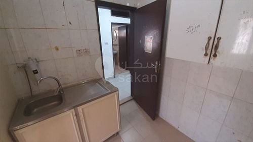 عمارة 7 طوابق للإيجار في المهبولة، الأحمدي، 28 شقة