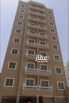 Building For Monthly Rent in Al Farwaniyah, 9 Floors, 34 Apartment