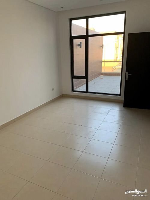 Villa For Monthly Rent in Siddiq, Hawally, 750 SQM, 3 Floors